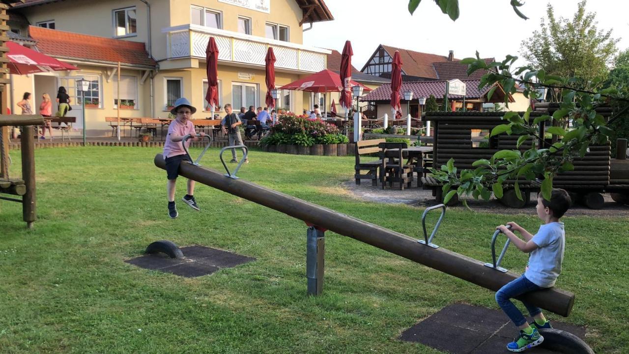 „Vogelnest“ Im Vogelsberger Hof Apartamento Grebenhain Exterior foto